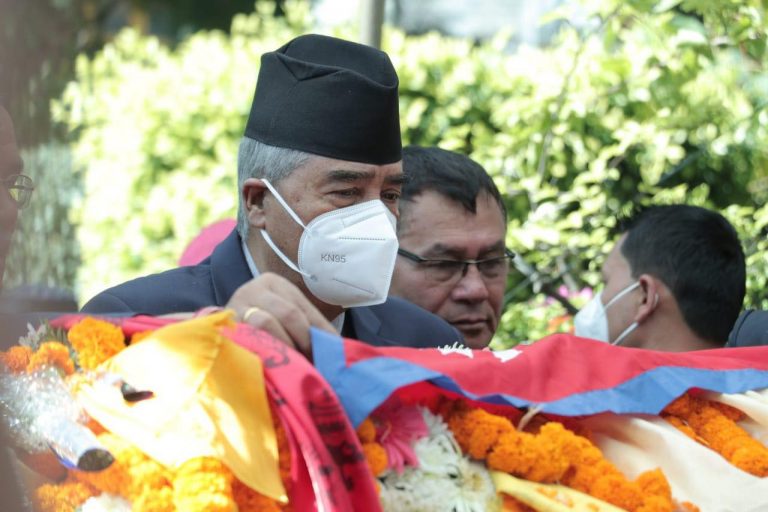 वाङ्मय शताब्दी पुरूष सत्यमोहन जोशीलाई अन्तिम श्रद्धाञ्जली दिन पुगे प्रधानमन्त्रीदेखि कलाकारसम्म