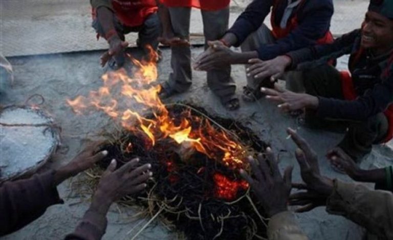 मधेसमा शीतलहर, विपन्नलाई कम्बल वितरण गर्ने तयारी
