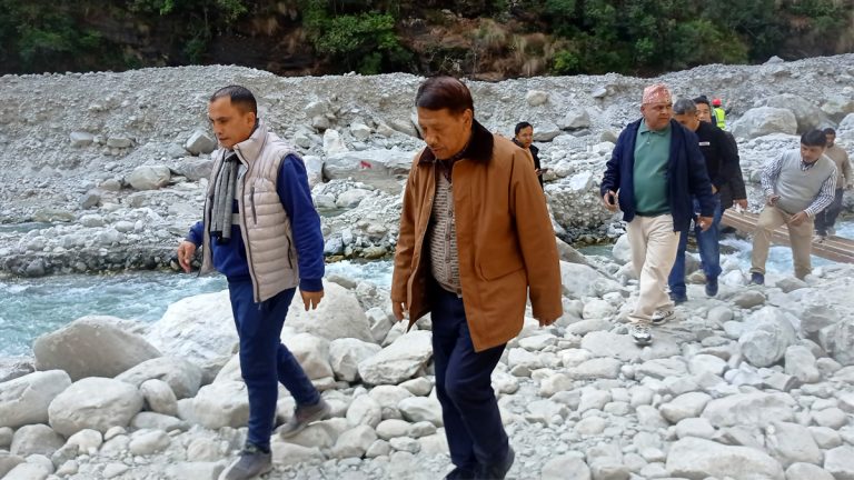सरकारले उचित चासो नदेखाउँँदा मेलम्ची खानेपानी काम चलाउः प्रकाशमान सिंह