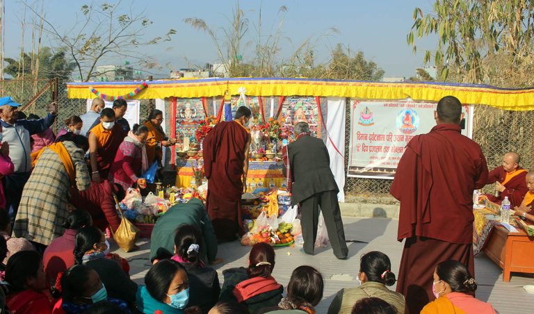 पोखरामा विमान दुर्घटना भएको स्थलमा गुरुङ तमु लामा बौद्ध समाज नेपालद्वरा बौद्ध पूजा