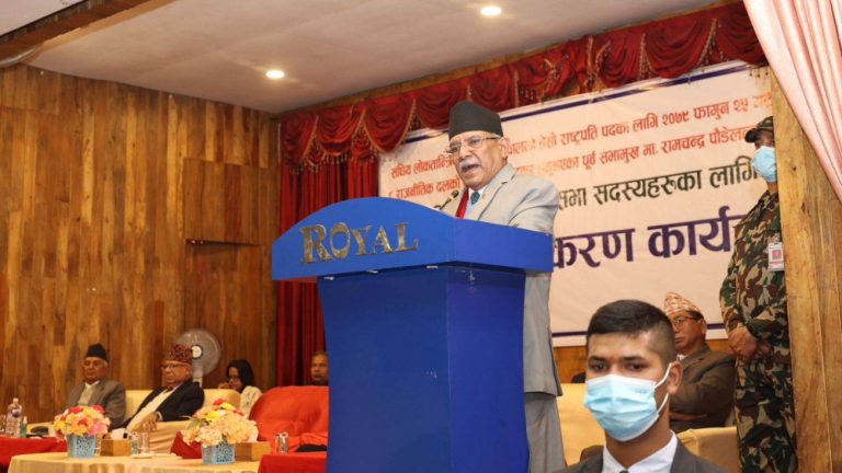 कांग्रेसभित्र माओवादी र माओवादीभित्र कांग्रेस छ : प्रधानमन्त्री दाहाल