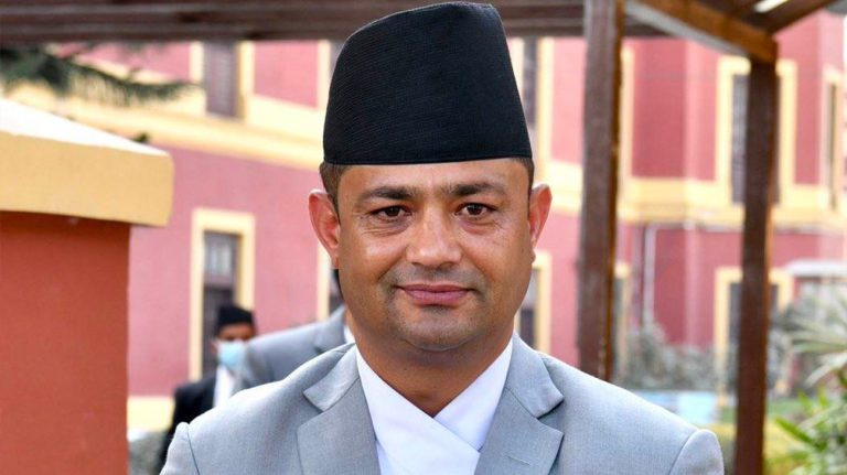 एमाले प्रमुख सचेतकको आशंका- स्मार्ट टेलिकममा ठूलै आर्थिक चलखेल भएको छ