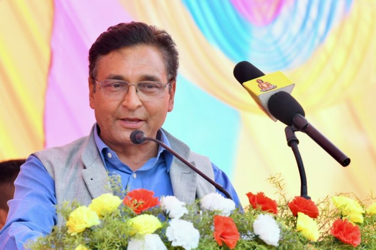 टोप बहादुर रायमाझीलाई काठमाडौं प्रहरी परिसरमा ल्याइयो