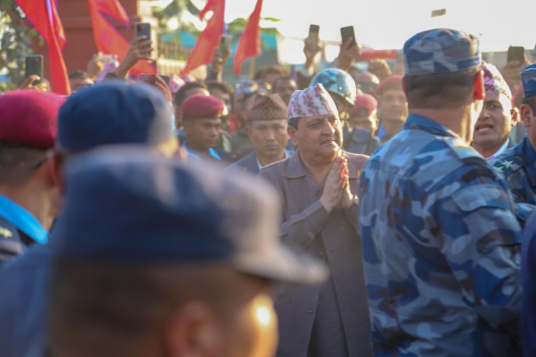 दुई साता भैरहवा मुकाम बनाएर के गर्दैछन् पूर्वराजा ज्ञानेन्द्र शाह ?